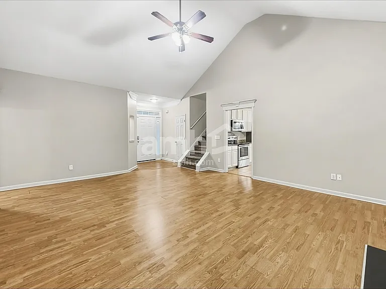 960 Fountain Glen Dr — Photo 7