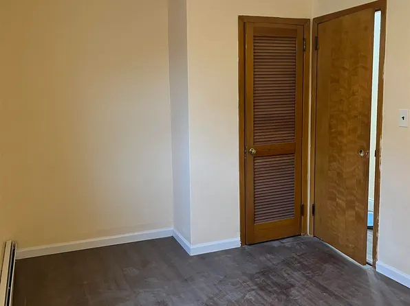 36 Humphrey Avenue image 2 of 14