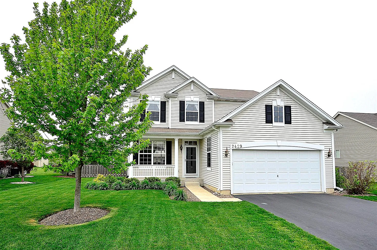 2429 Charismatic Ln photo 1