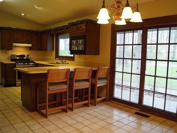5th image of 7902 N Tanglewood Ln