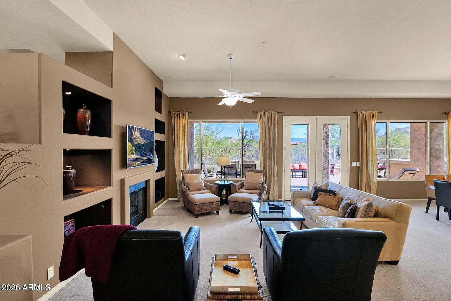 3 bed, 3.0 bath, 2079 sqft, $2,900 — Photo 4