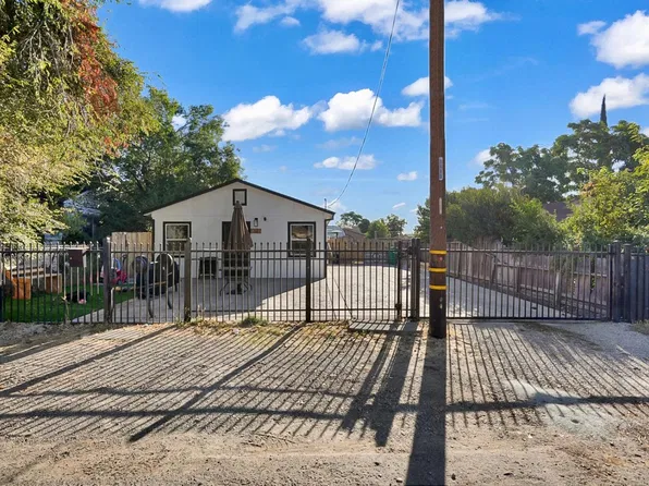 32 S Anthony Ave, Stockton, CA 95215