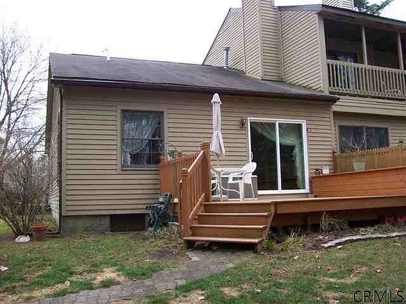 4th image of 7328 VIC Court