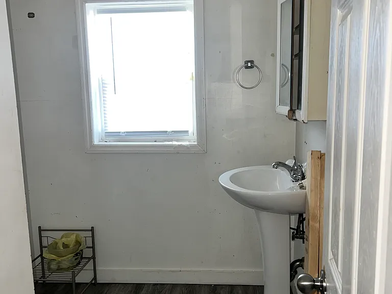 1524 N Summit Ave — Photo 10