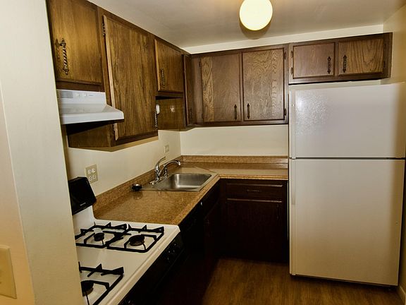 2nd image of 1463 Mercury Dr APT 407