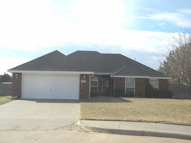 1st image of 1052 Colonnade Dr