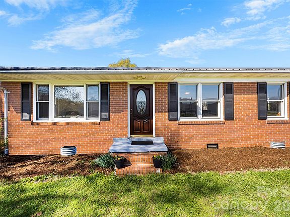 2nd image of 619 Plato Lee Rd