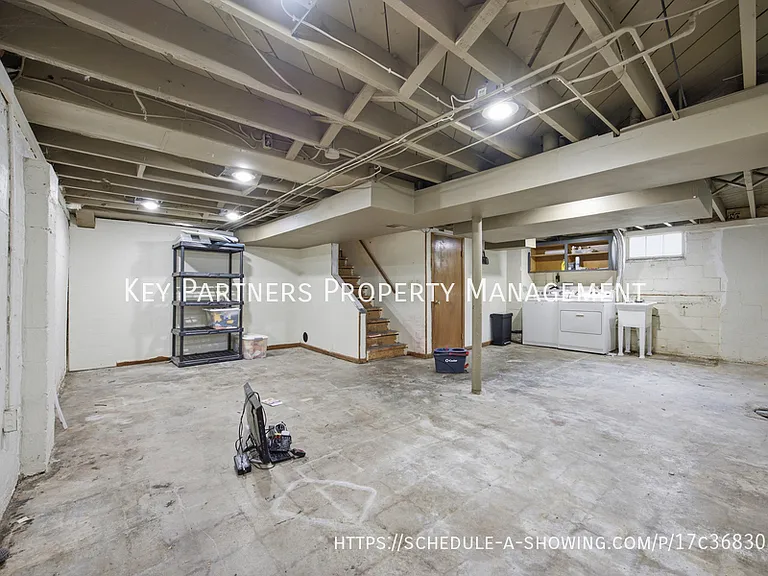 4300 W 71st Ter — Photo 29
