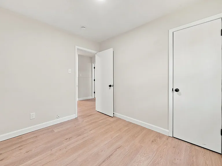 2216 Jackson Dr — Photo 16