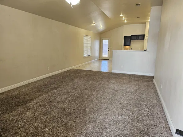 806 E 93rd St, Odessa, TX 79765