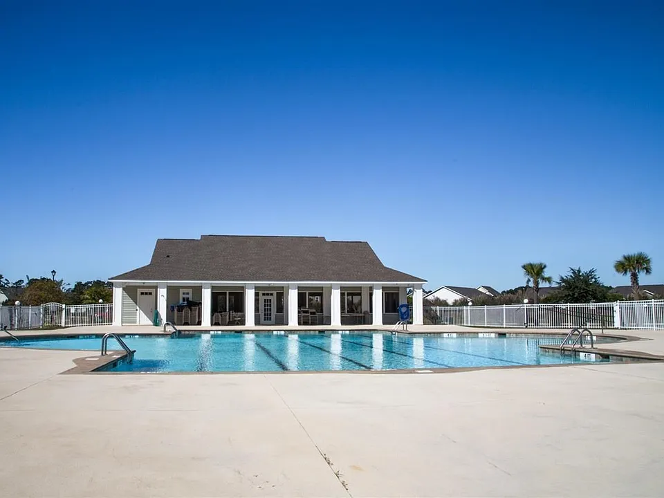 725 Bonita Loop