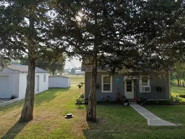 355 W 4th St, Peculiar, MO 64078