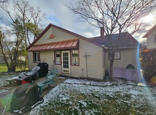 1875 Sparling, Commerce Township, MI 48382