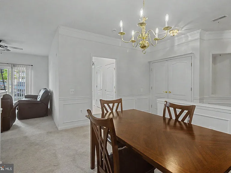 407 Aggies Cir #4-D — Photo 12