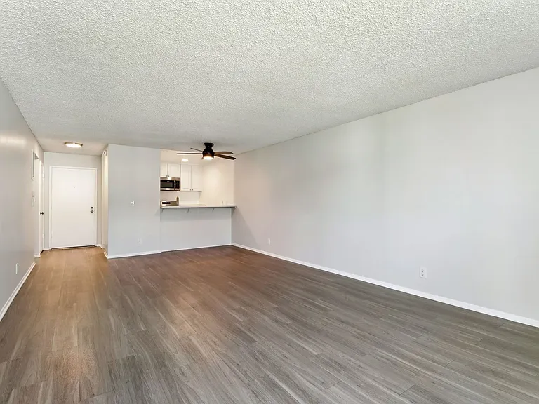 4200 Harbor Blvd — Photo 30