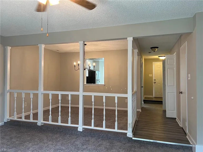 4748 Greenlaw Dr — Photo 10