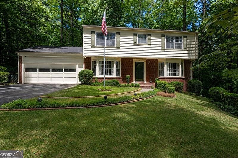 1st image of 92 Brandon Ridge Dr