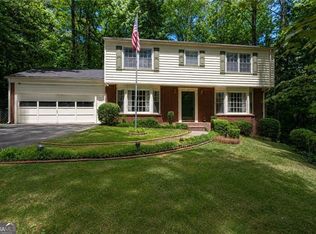 92 Brandon Ridge Dr, Sandy Springs, GA 30328