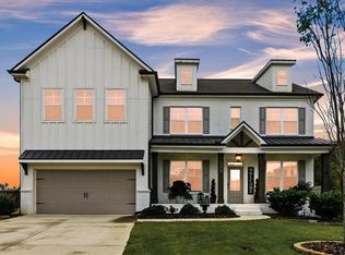7119 Branch Creek Cv, Flowery Branch, GA 30542