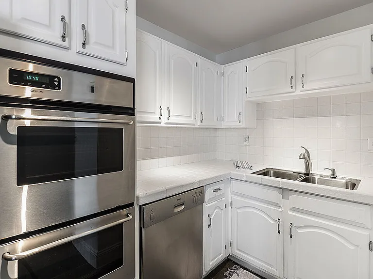 17366 W Sunset Blvd #201 — Photo 14