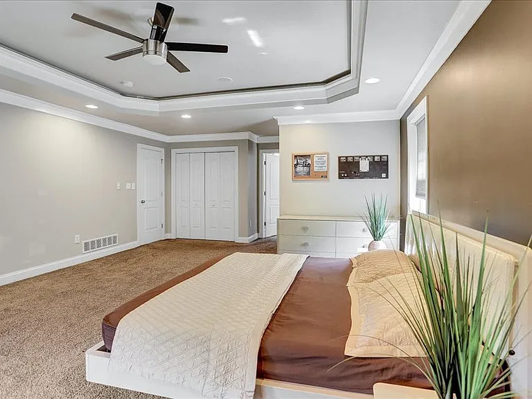 478 Barbara Dr — Photo 18