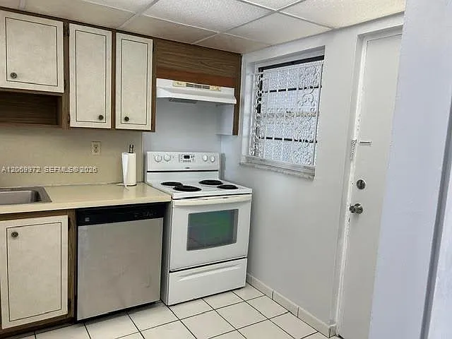 1331 Lincoln Rd #905 — Photo 4