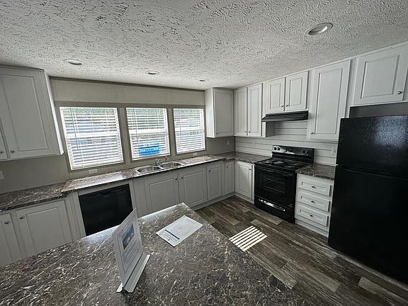 5th image of 9380 103rd St #83