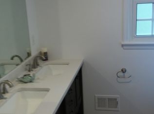 9306 Collingwood Rd, Jeffersontown, KY 40299