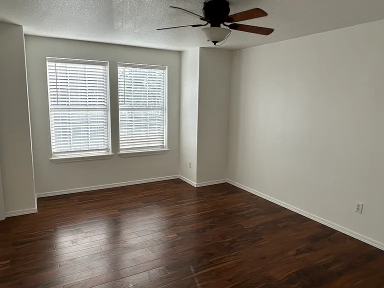 5821 NE 135th Ave — Photo 11