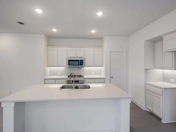 3rd image of 4119 Starlight Creek Dr