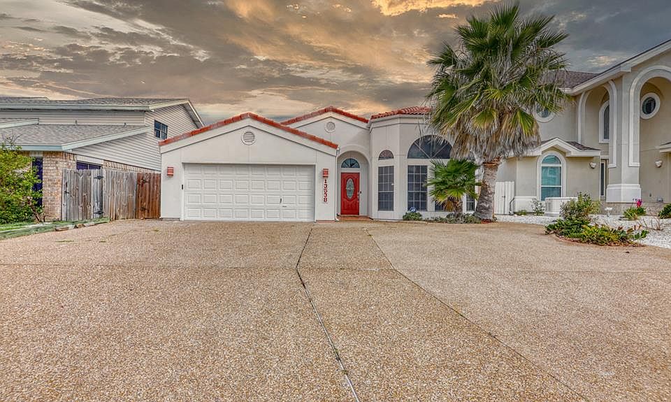 1st image of 13538 Royal Fifth Ct