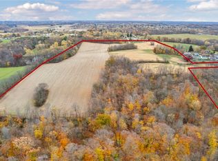 Holland Ave NE, East Canton, OH 44730