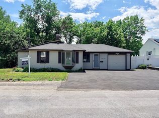 87 Vezina Ave, Leominster, MA 01453