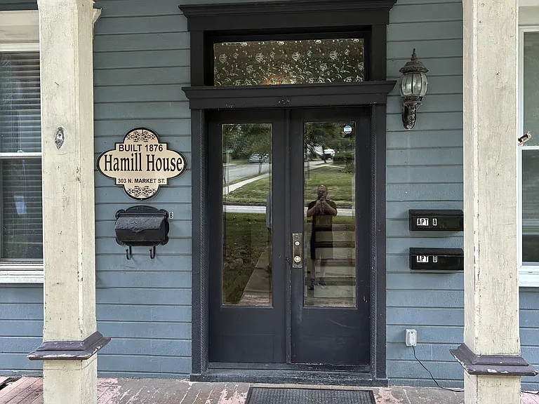 303 N Market St #B — Photo 12
