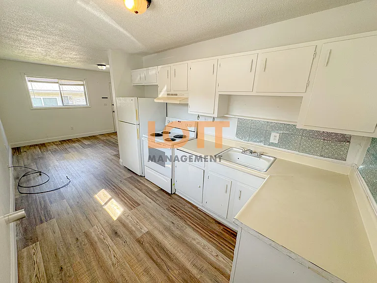 10 Montis Dr — Photo 6