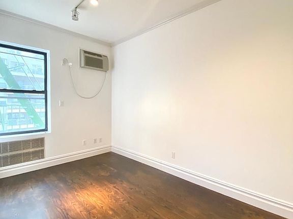 3rd image of 12 5th Ave APT 92