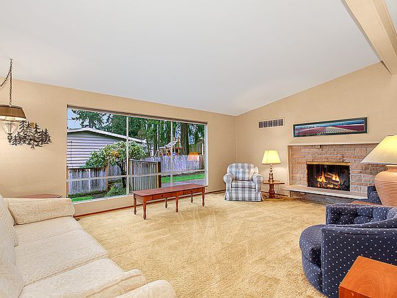 2nd image of 15804 SE 26th St