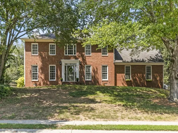 4590 Blakedale Cir NE, Roswell, GA 30075