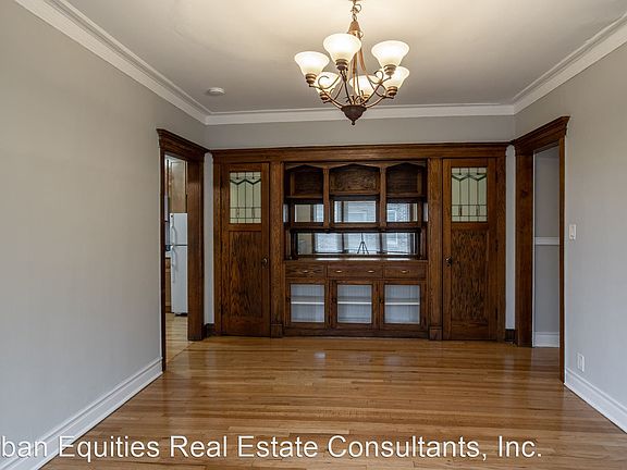 5th image of 4140 N Clarendon Ave #2S