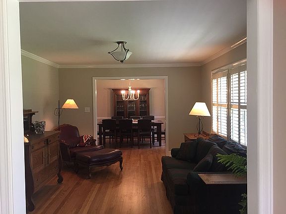 5th image of 27 Robert E Lee Dr