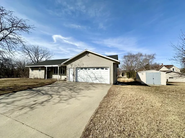 205 Ash St N, Sauk Centre, MN 56378
