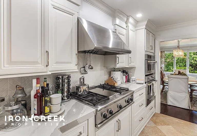 515 Crowfields Ln — Photo 18