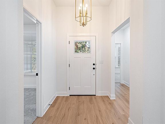 4th image of 26 Kintyre Ln