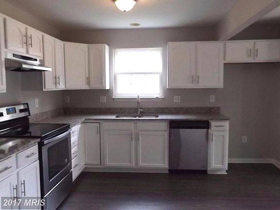 3rd image of 18 Lincoln Ave