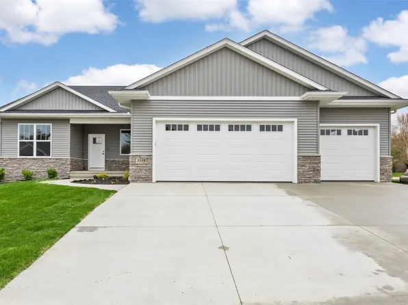 3510 Fitzroy Rd, Hiawatha, IA 52233