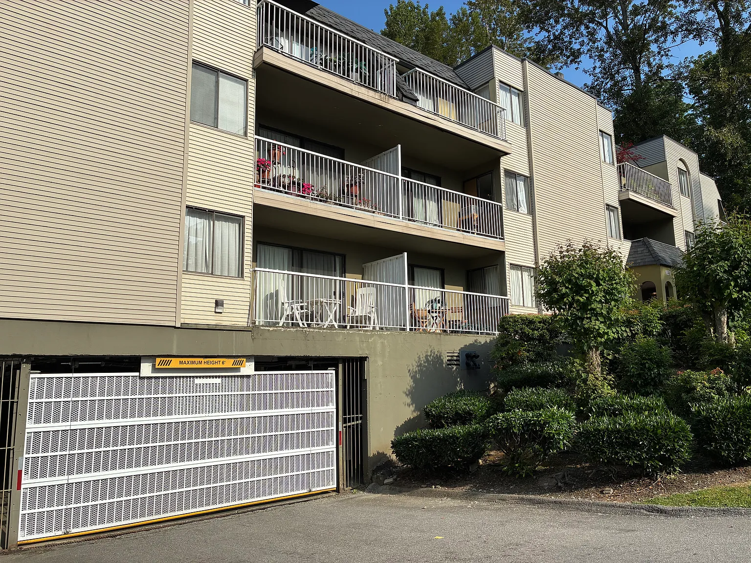 The Woodway Homes — Photo 4