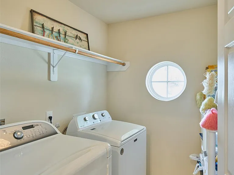 9940 Yearling Pl — Photo 18