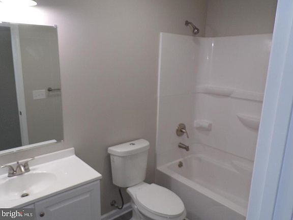 5th image of 3712 Sheephouse Rd