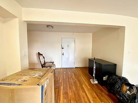 2nd image of 130 E 18th St #2A