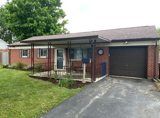 332 Lutz Dr, Englewood, OH